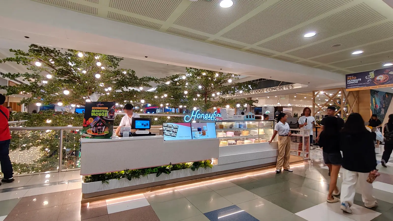 HONEYBON in SM City North EDSA